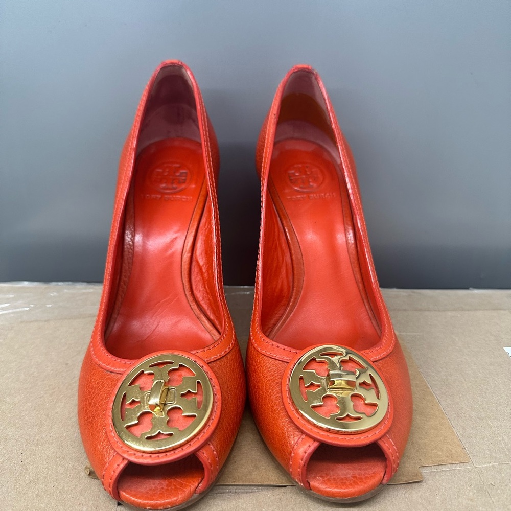 Tory Burch Leather Trim Emblessement Slingback Sandals